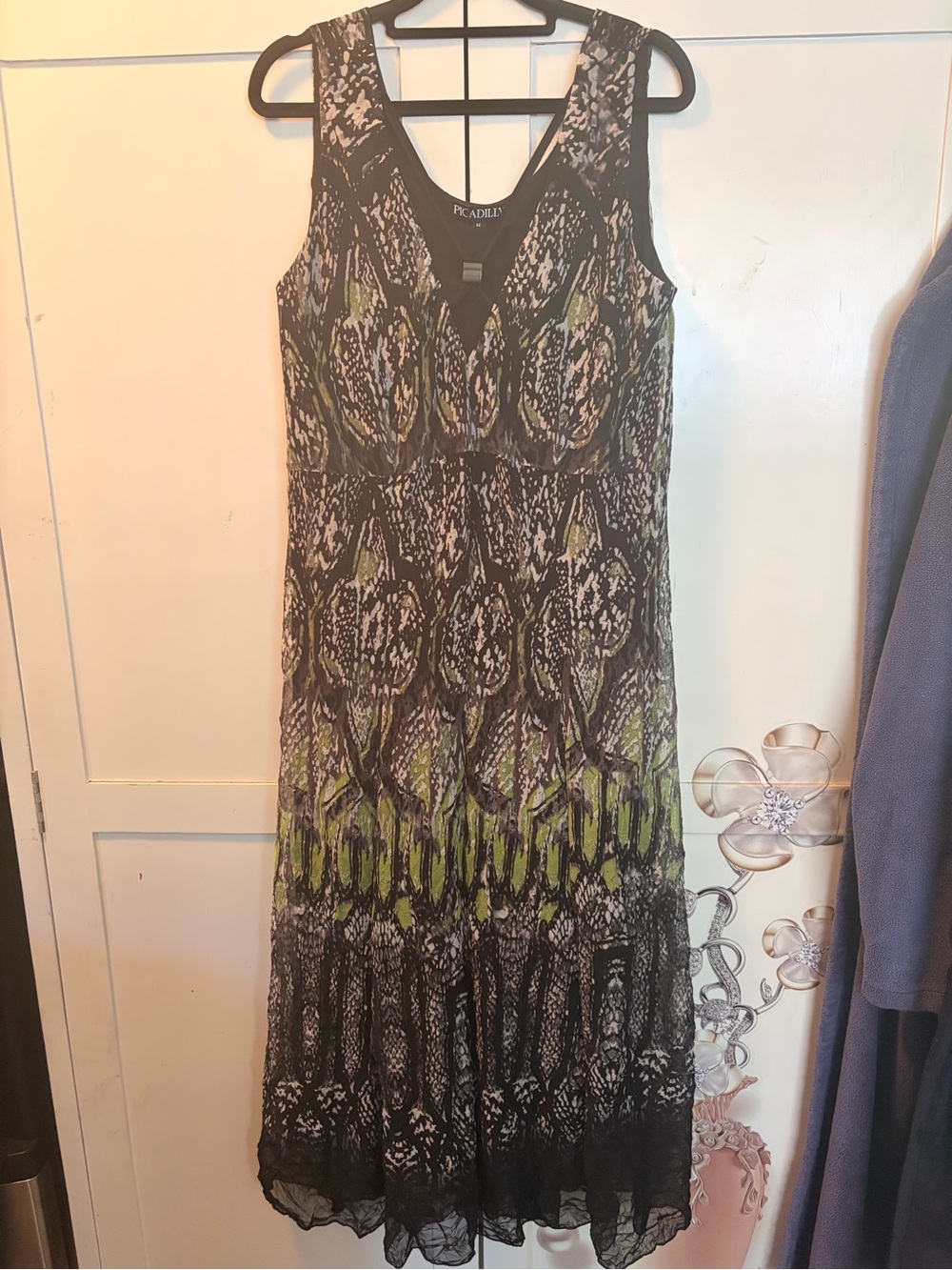 Picadilly Fashion Green and Black Patterned Midi Dress